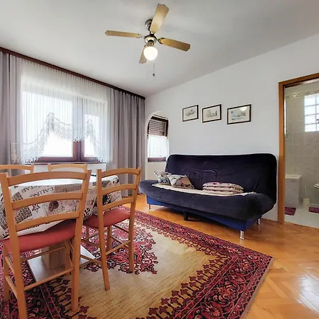 Marija Apartment Selce